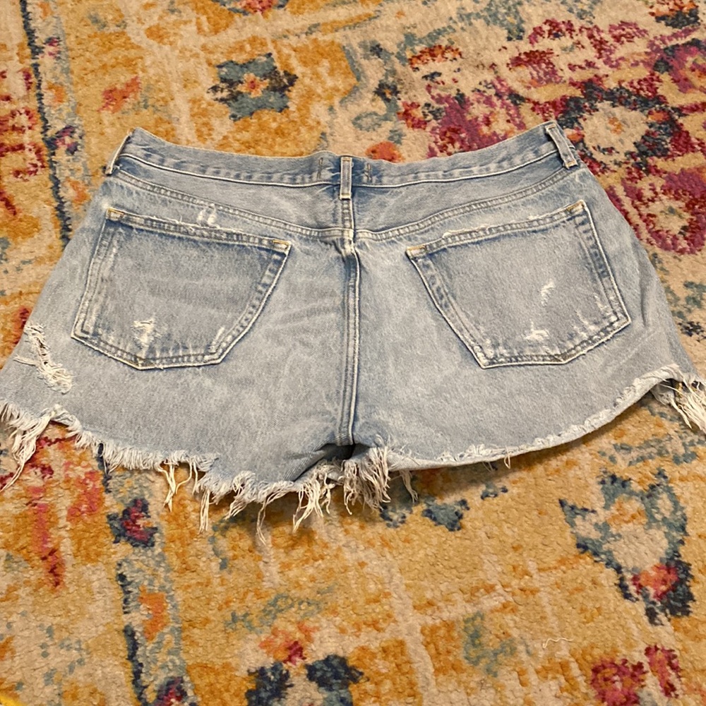 Women’s Agolde Light Blue Distressed Raw Hem Jean Shorts Sz 32 or 14 - Picture 4 of 6